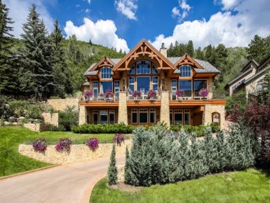 Six Bedroom Luxury Sleeps 14 Guests Close to Downtown Aspen